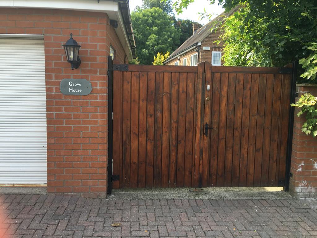 Grove House 4*